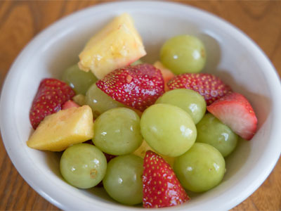 I have a bowl of fruit. I need nothing else much. As long as I can see that I`ve got all I need to be satisfied, I`ll feel lucky all my life. HALIE LOREN