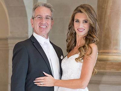 I took her photo for the first time right here (see April 2, 2010). I took her photo for the first time right here (see April 2, 2010).