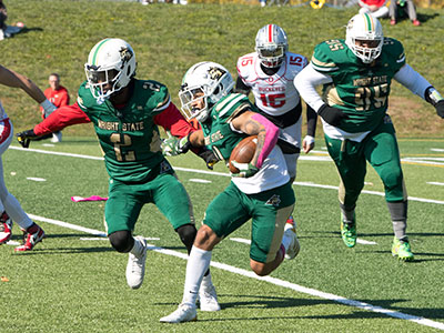 I photograph one football game a year (see October 13, 2024, and September 24, 2023). I photograph one football game a year (see October 13, 2024, and September 24, 2023).